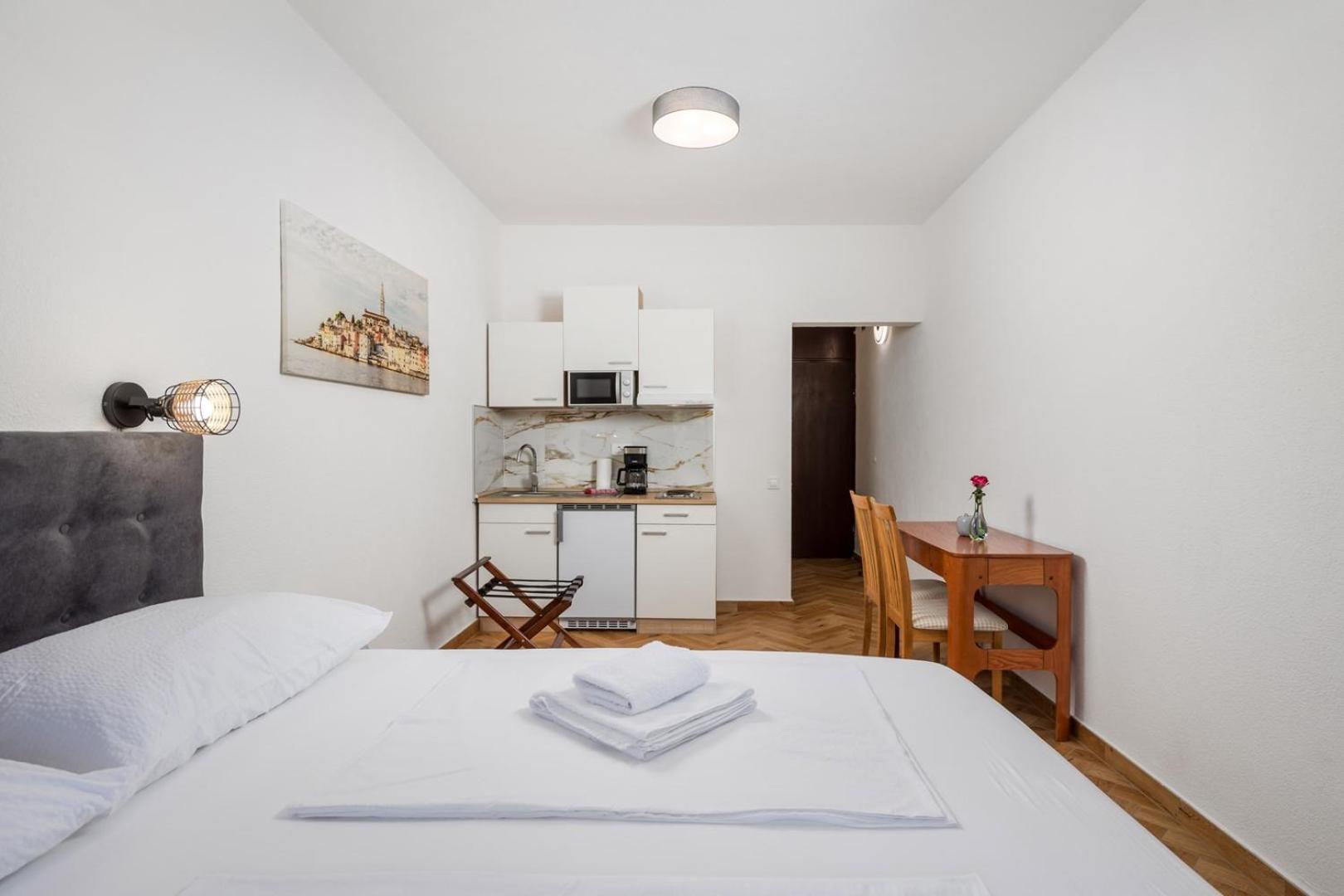 Apartments Jadranka 오미살즈 외부 사진