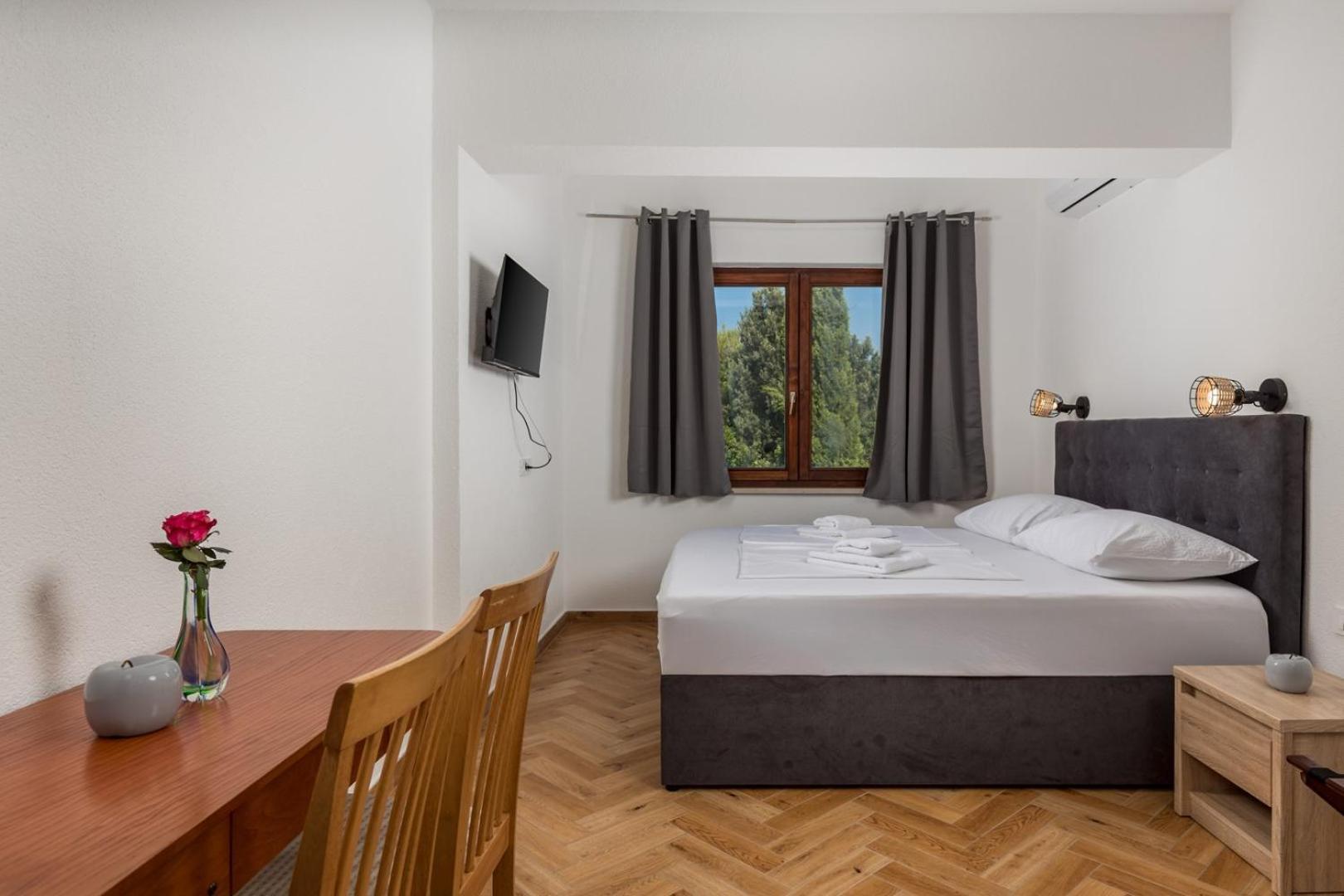 Apartments Jadranka 오미살즈 외부 사진